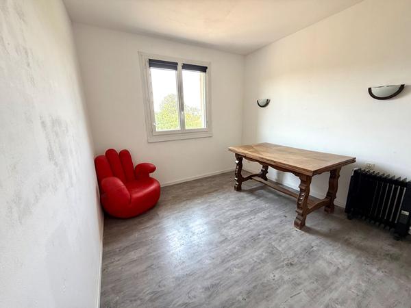 Maison Individuelle 130 m² - 5 pièces - 4 Chambres - Grand Garage - Jardin - Réquista. Requista