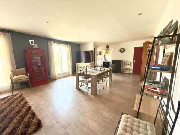 Maison Individuelle 130 m² - 5 pièces - 4 Chambres - Grand Garage - Jardin - Réquista. Requista