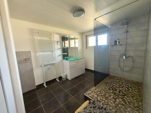 Maison Individuelle 130 m² - 5 pièces - 4 Chambres - Grand Garage - Jardin - Réquista. Requista
