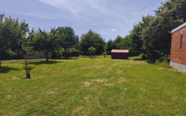 Terrain à vendre
