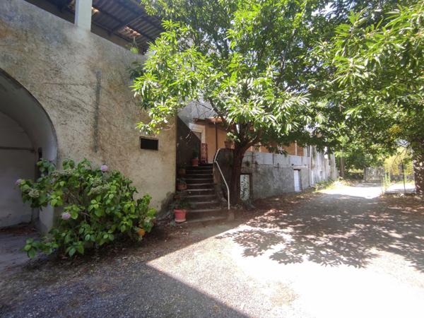 Saint-Ambroix (30500) SAINT-AMBROIX ANCIENNE FILATURE – DEUX HABITATIONS, ATELIER, TERRAIN