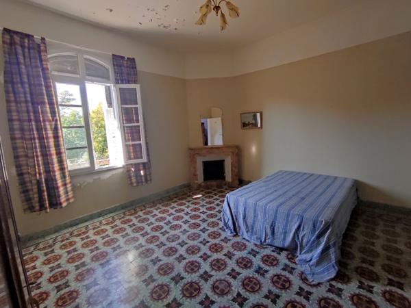 Saint-Ambroix (30500) SAINT-AMBROIX ANCIENNE FILATURE – DEUX HABITATIONS, ATELIER, TERRAIN