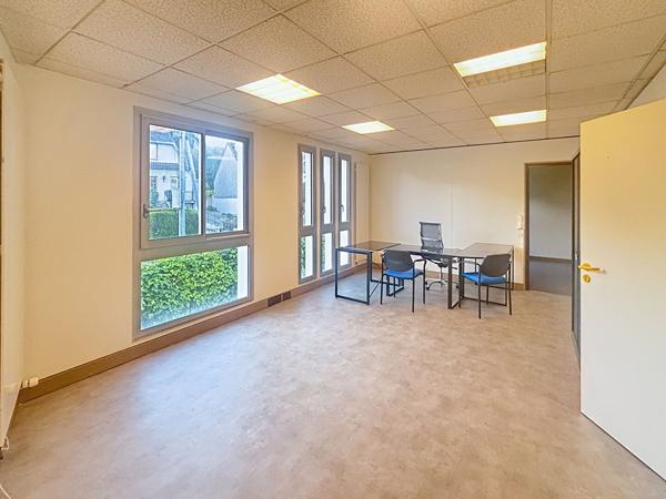 Local commercial Palaiseau 2 pièce(s) 38.02 m2