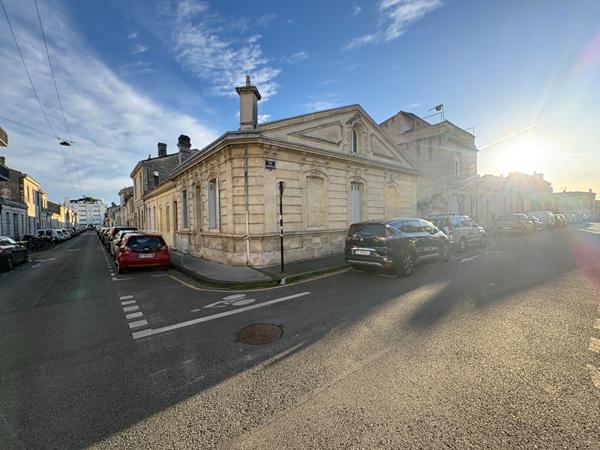 Echoppe double - Bordeaux barrière de Pessac 5 pièces 125m² - terrasse et garage. , Bordeaux