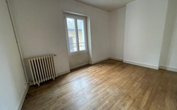 Maison à vendre    5 pièces • 128 m2 Chabanais