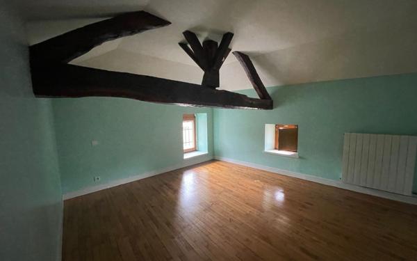 Maison à vendre    5 pièces • 128 m2 Chabanais