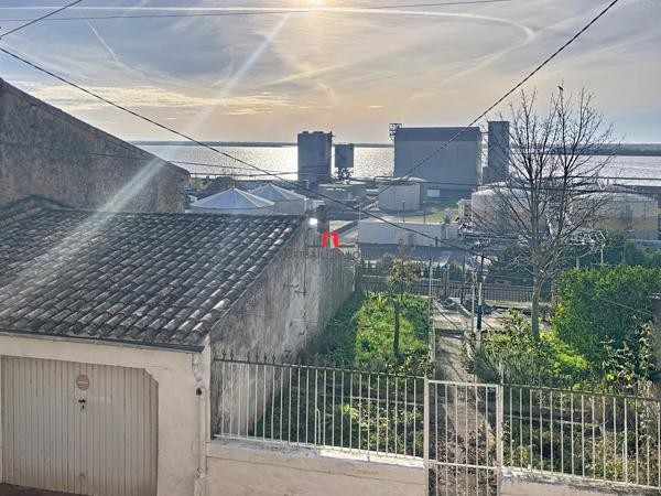 Blaye centre maison jardin garage