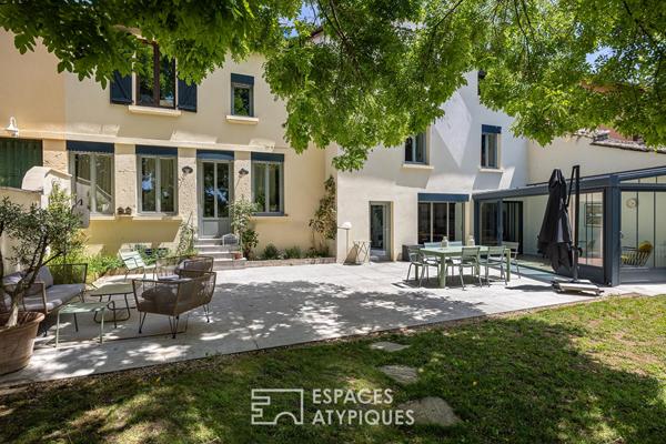 Maison ancienne à la rénovation d’architecte avec piscine, studio indépendant et stationnements à proximité du centre de la Croix-Rousse