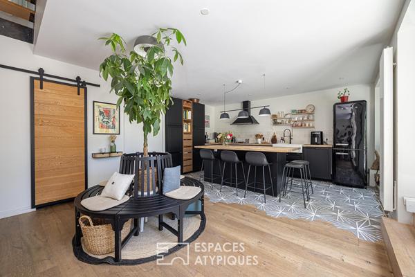 Maison ancienne à la rénovation d’architecte avec piscine, studio indépendant et stationnements à proximité du centre de la Croix-Rousse