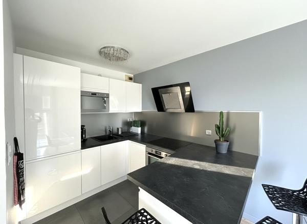 Appartement Orvault PETIT-CHANTILLY 2 pièces avec terrasse de 20m² stationnement + cave