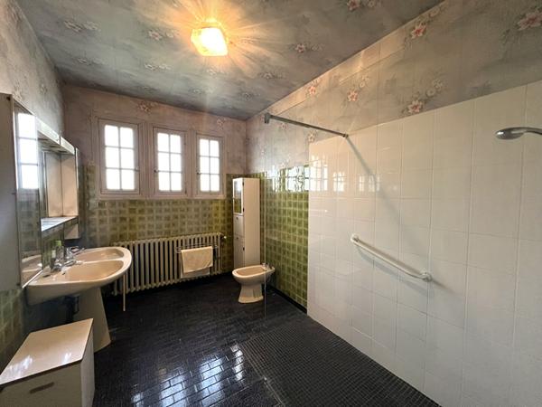 Maison 4 chambres grand terrain