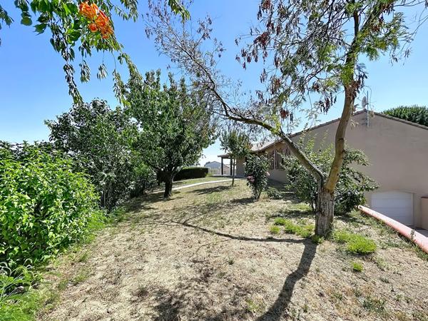 Maison T4 plain-pied avec piscine et sous-sol - Bruguières 31150
