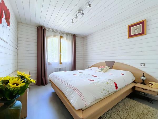Maison T4 plain-pied avec piscine et sous-sol - Bruguières 31150