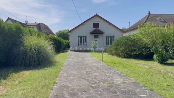 Vente                                                      Maison
                        
                     4 pièces                      145 m2                     à Saint-Fargeau-Ponthierry