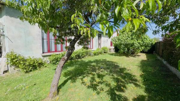 Vente                                                      Maison
                        
                     4 pièces                      145 m2                     à Saint-Fargeau-Ponthierry
