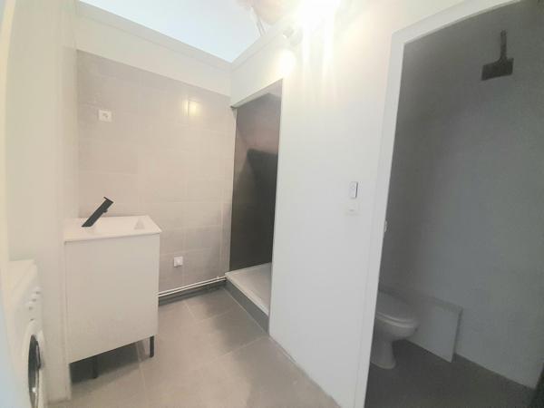 Beau T1 refait à neuf