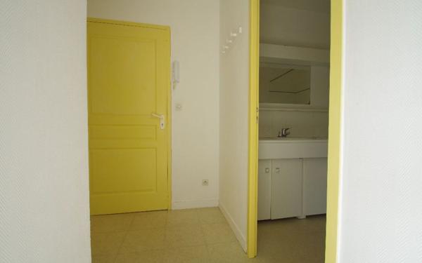 Appartement à louer    1 pièce •  La Rochelle