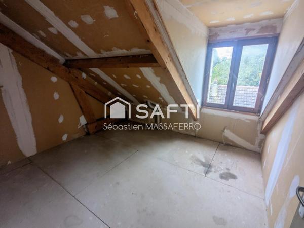 Grande maison familiale à terminer