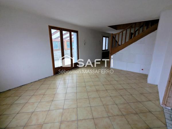 Grande maison familiale à terminer