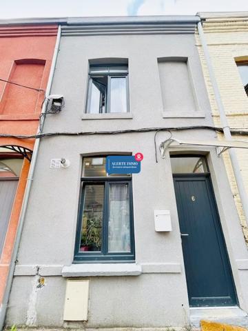 WAZEMMES PROX MÉTRO, MAISON ENTIÈREMENT RÉNOVÉE