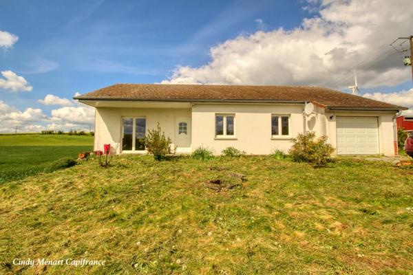 Dpt Moselle (57), à louer MOMERSTROFF maison P5 individuelle , plain pied avec garage et jardin