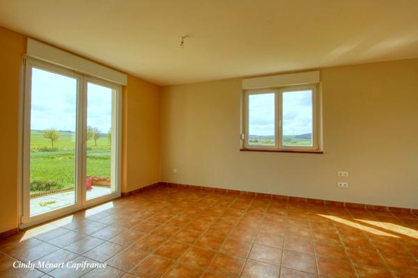 Dpt Moselle (57), à louer MOMERSTROFF maison P5 individuelle , plain pied avec garage et jardin