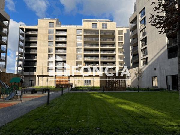 Location Studio 32.5 m² - 194 / 196 RUE DES QUEYRIES Bordeaux 33100