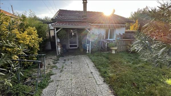 Maison à vendre |  Bors (Canton de Baignes-Sainte-Radegonde) |  2 pièces | 49 m²