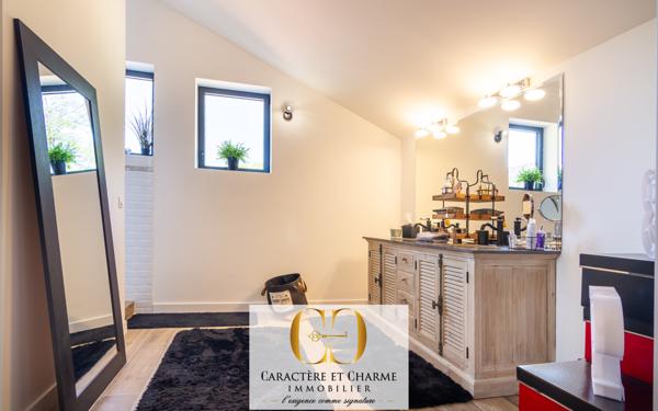 Sarlat-la-Canéda (24200) Propriété restaurée de 525 m2 - 2 gites - Dépendances - 1,7 hectares