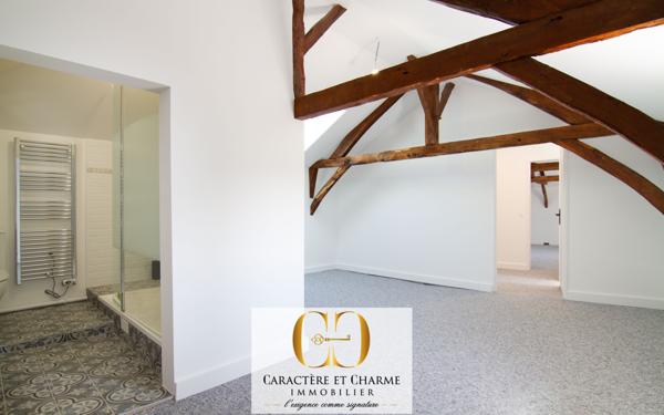 Sarlat-la-Canéda (24200) Propriété restaurée de 525 m2 - 2 gites - Dépendances - 1,7 hectares