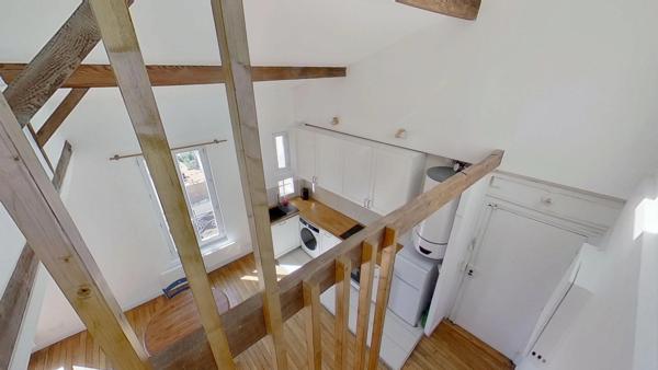 Charmant duplex lumineux avec toit cathédrale – Quartier des Coutures / Métro Robespierre