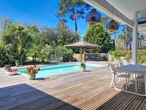 Maison 7 pièces - 210 m²