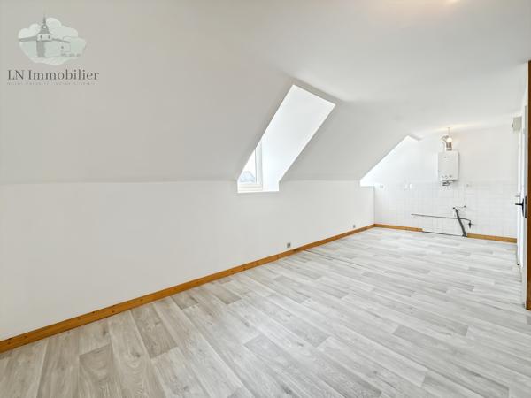 STUDIO AU COEUR DU CENTRE DE CONCARNEAU - RÉNOVÉ - 25,80 M2