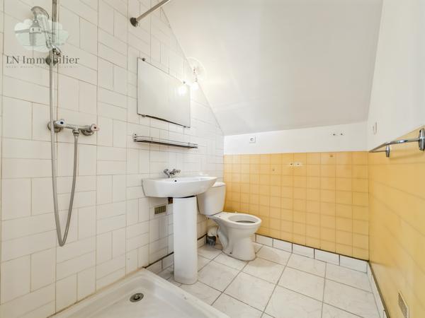 STUDIO AU COEUR DU CENTRE DE CONCARNEAU - RÉNOVÉ - 25,80 M2
