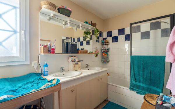 Maison à vendre    4 pièces • 82,67 m2 Biscarrosse