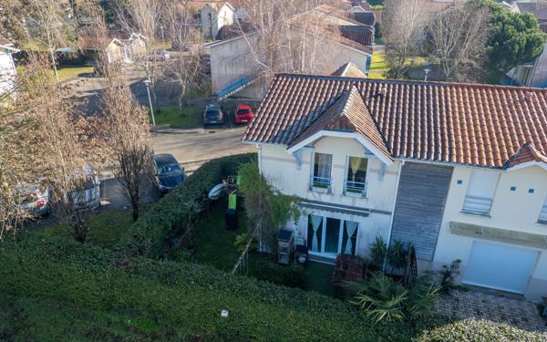Maison à vendre    4 pièces • 82,67 m2 Biscarrosse