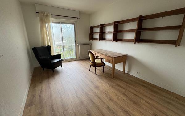 Appartement à vendre    4 pièces • 132 m2 Bordeaux