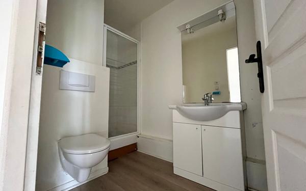 Immeuble à vendre    7 pièces •  Elbeuf