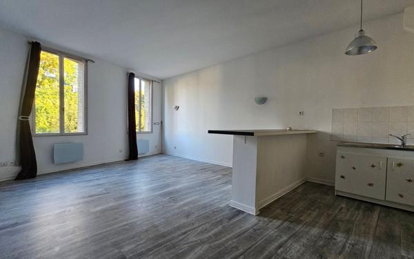 Immeuble à vendre    7 pièces •  Elbeuf