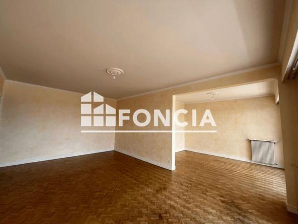 Location Appartement 5 pièces 118 m² - ET ALLEE DU MORBIHAN Cholet 49300