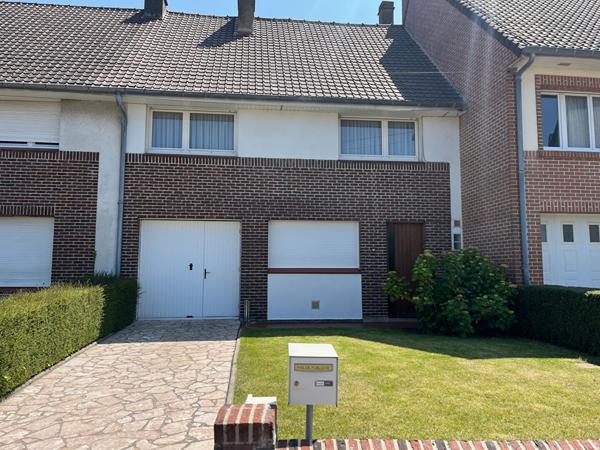 Maison mitoyenne - 4 chambres - 6 pièces - 98m² - SAINT OMER