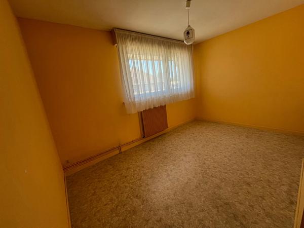 Maison mitoyenne - 4 chambres - 6 pièces - 98m² - SAINT OMER