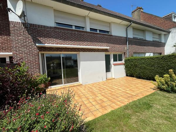 Maison mitoyenne - 4 chambres - 6 pièces - 98m² - SAINT OMER