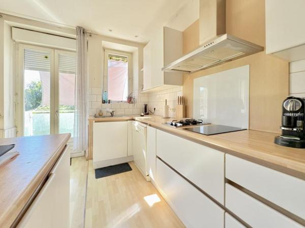 À vendre Maison 12 pièces 290 m² - La Vôge-les-bains 88240
