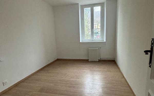 Appartement à louer    3 pièces • 58 m2 Mazamet