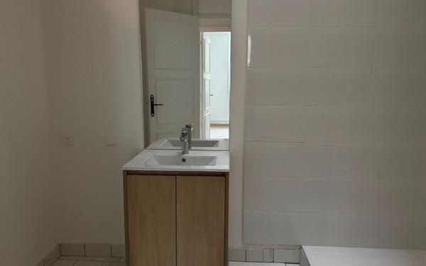 Appartement à louer    3 pièces • 58 m2 Mazamet