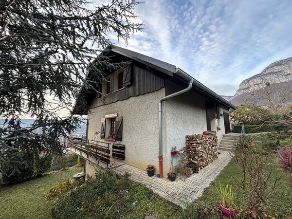 Maison familiale traditionnelle sur les hauteurs de Barby dans un cadre privilégié avce vue imprenable