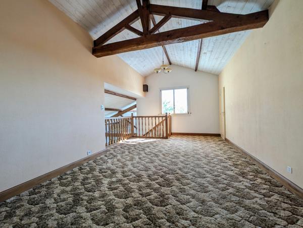 Maison à vendre 211m² - MAULEVRIER (49)