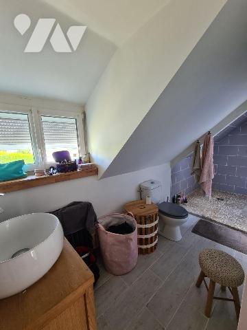 Maison à Vendre à Plouha (22580) en Côtes-d'Armor (22)

Cette maison, d'une surface habitable...