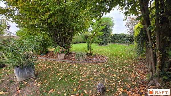 Superbe maison bourgeoise T8 avec un très beau jardin et un garage